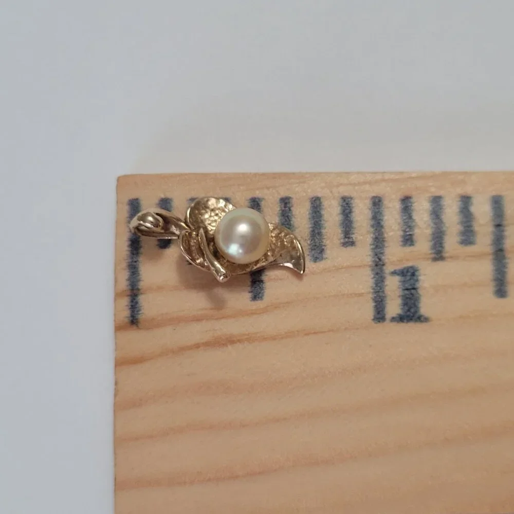 10k Gold Pearl Pea Pod Leaf Pendant by Crater June Birthstone - Picture 11 of 15